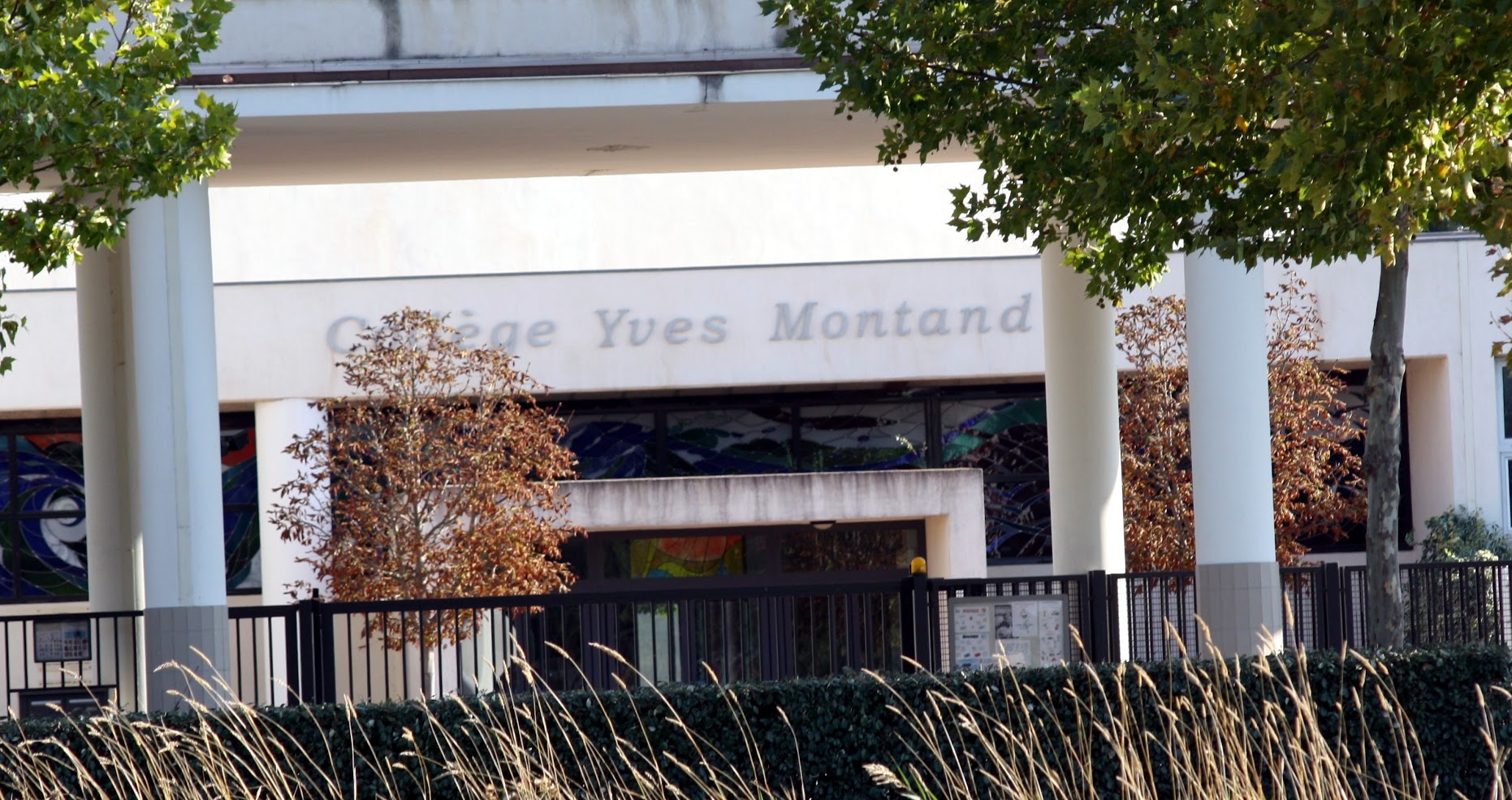 Collège Yves Montand  Mairie de Vinon sur Verdon